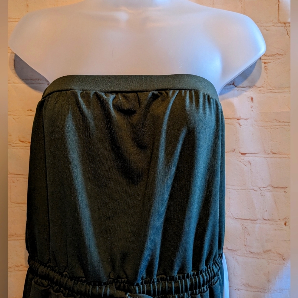 Sporty strapless jumpsuit